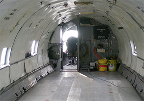 Fundo: Interior de aeronave