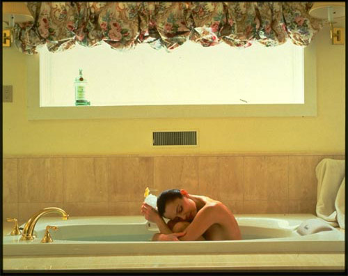 A woman in a tub: source photo